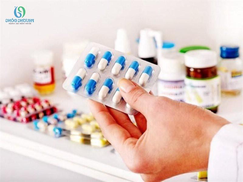 Bệnh nhân không nên tự ý mua thuốc để điều trị sốt rét vì có khả năng gây nguy hiểm.