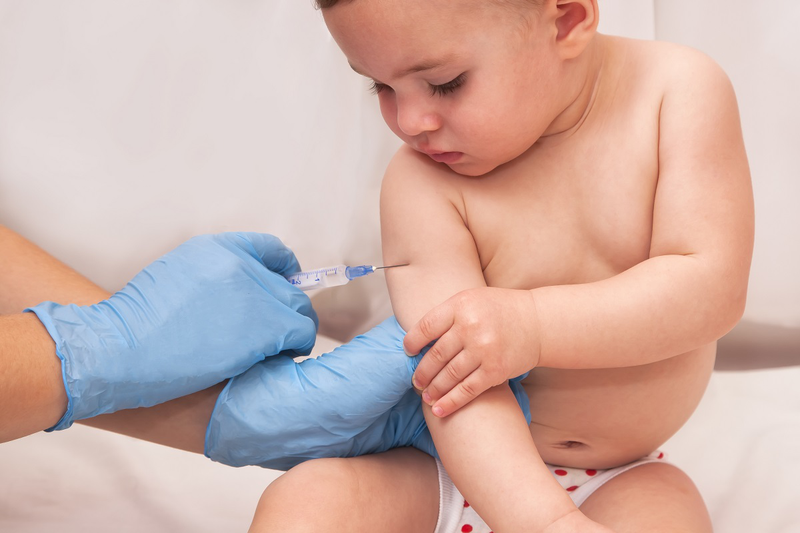 Đọc ngay: Tiêm vacxin 5 trong 1 trẻ bị sốt phải làm sao? 2