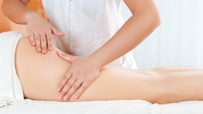 Massage mông để cải thiện vòng 3